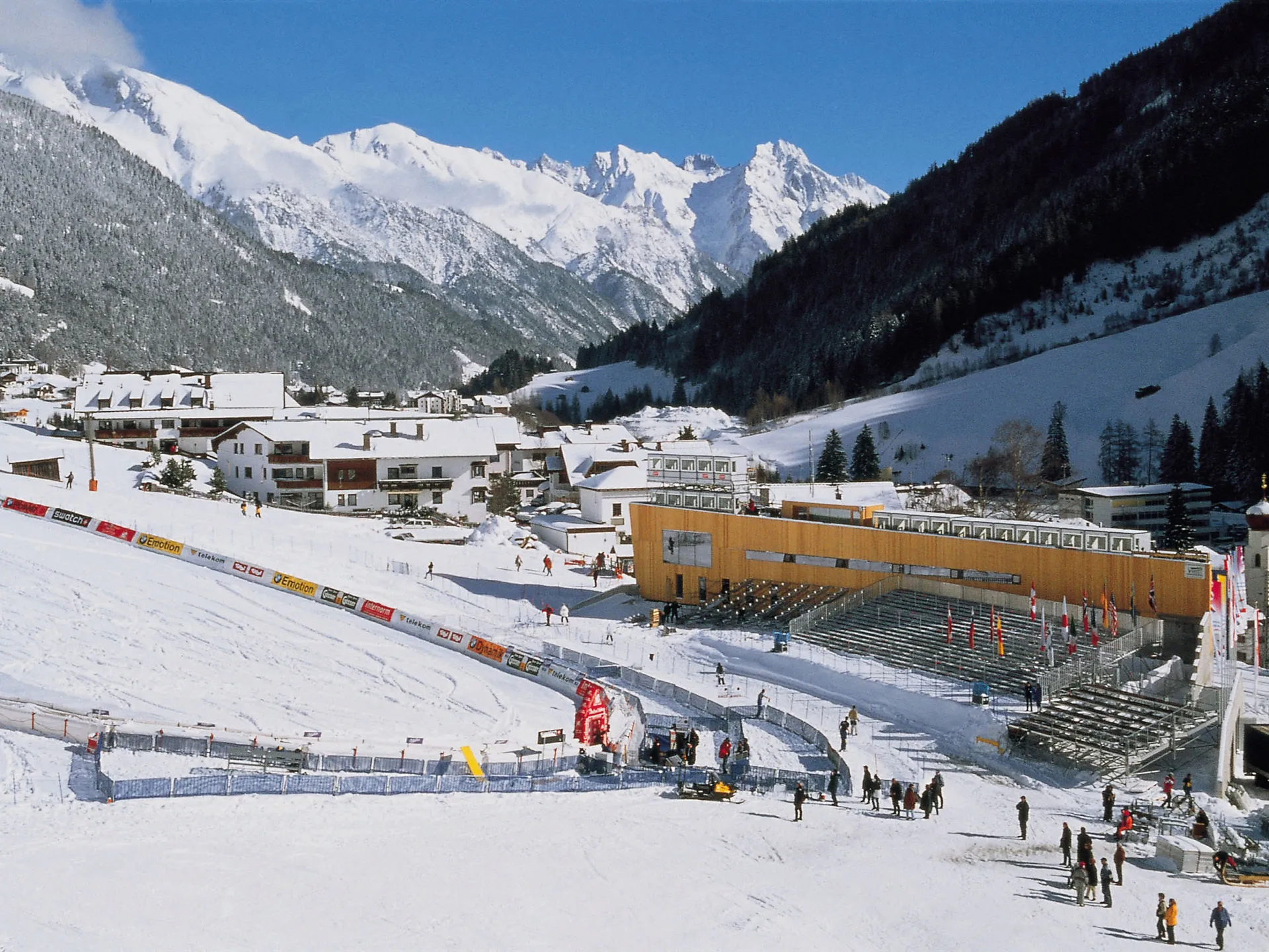 2001 alpine world cup finish area hero